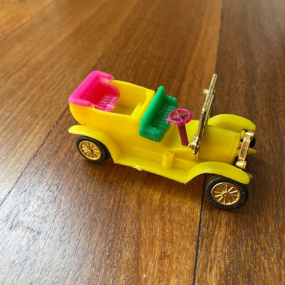 Vintage Old Car and Speed Boat Cake Toppers - Picture 2 of 12